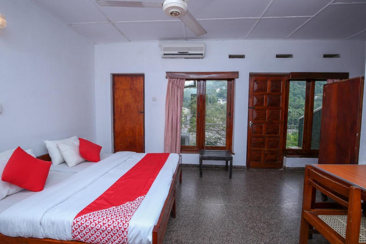 Oyo 436 Sandakelum Tourist Guest House Kandy Exterior photo